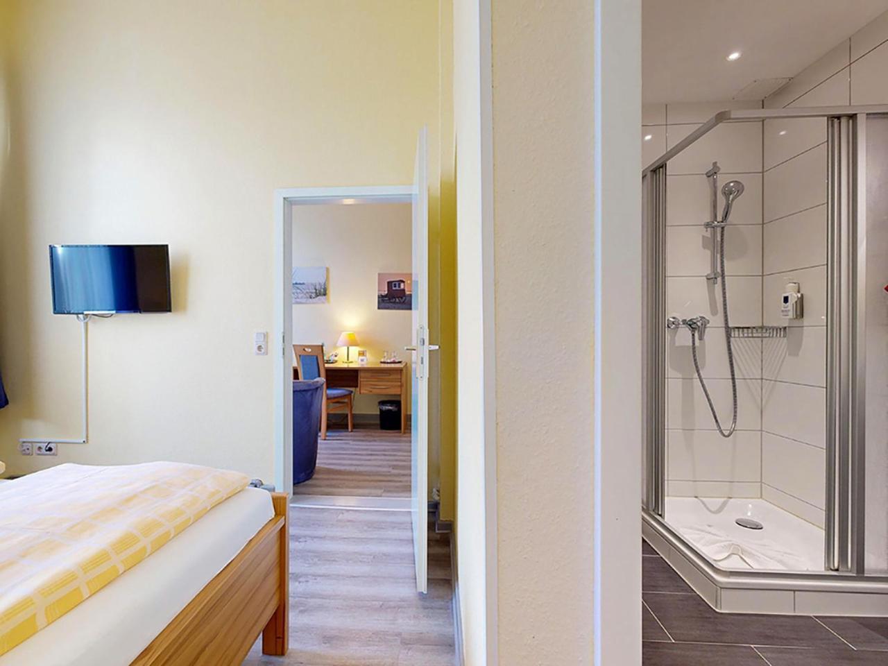 Hotel Graf Waldersee Borkum Kültér fotó