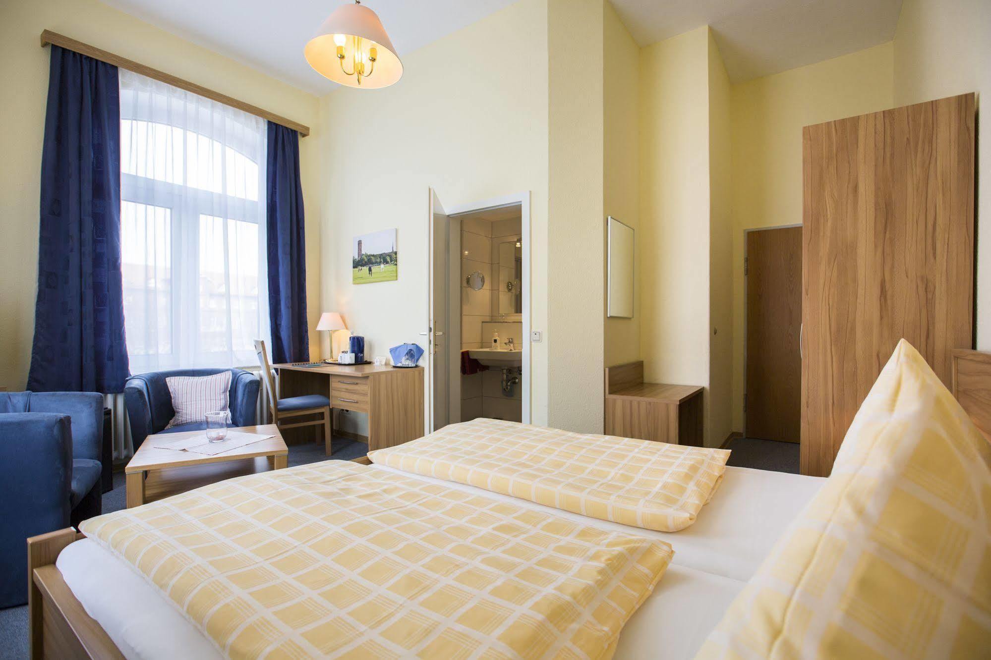Hotel Graf Waldersee Borkum Kültér fotó